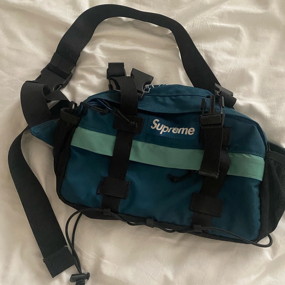 Supreme Sling bag FW19